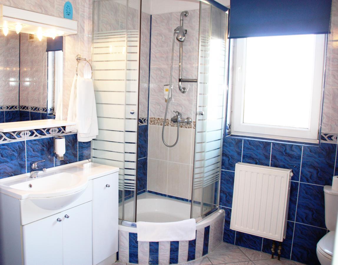 Pensjonat Galery Свебодзице Экстерьер фото